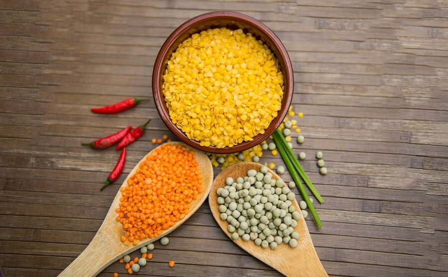 Lentilles jaune, corail avec haricots